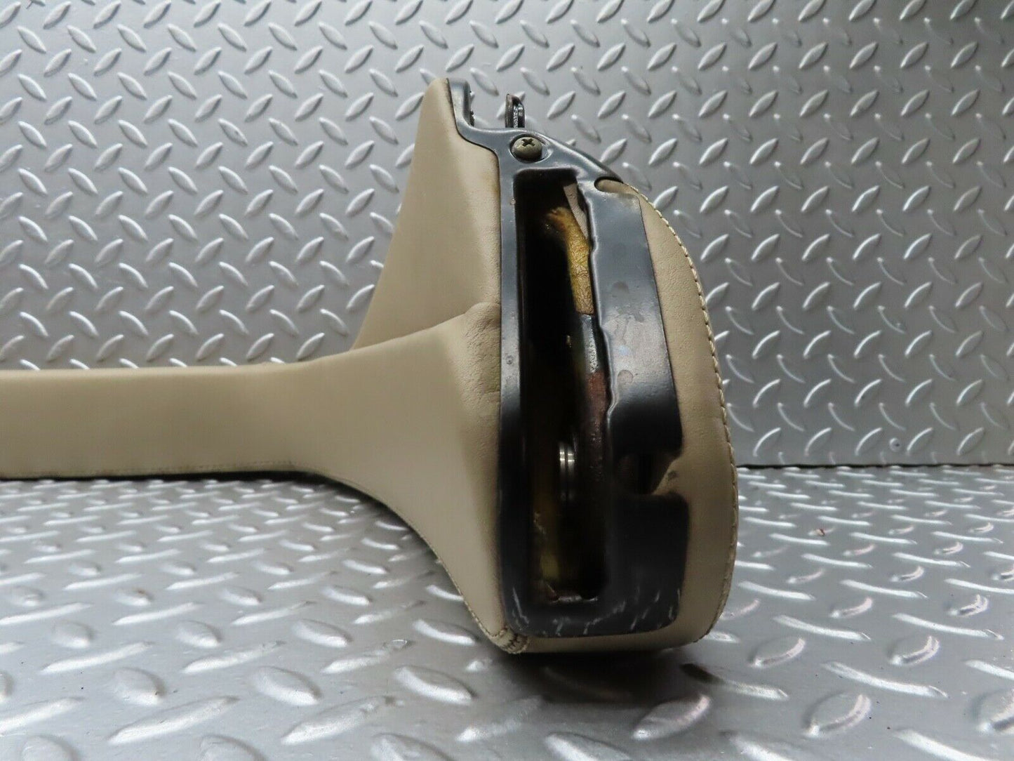 19880 Mercedes-Benz R129 300SL Coupe Roll Over Bar Cream