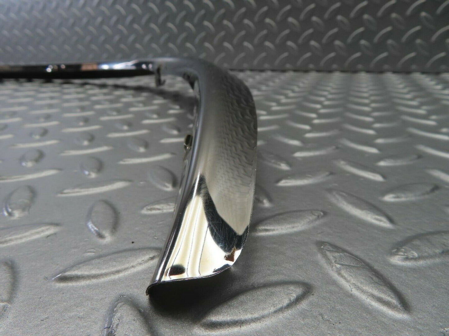 10027 Mercedes-Benz C123 230CE Coupe Wheel Arch Chrome Fender Wing Trim Front Right