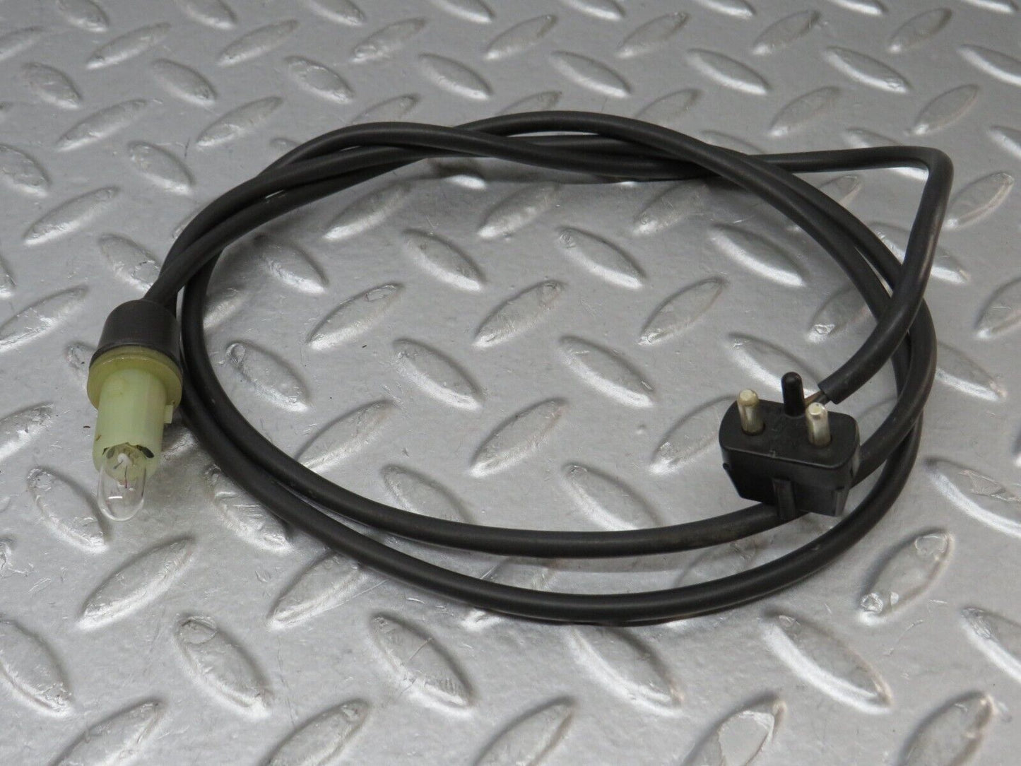 36267 Mercedes-Benz W126 420SE Front Wing Indicator Wire Cable 1249971881