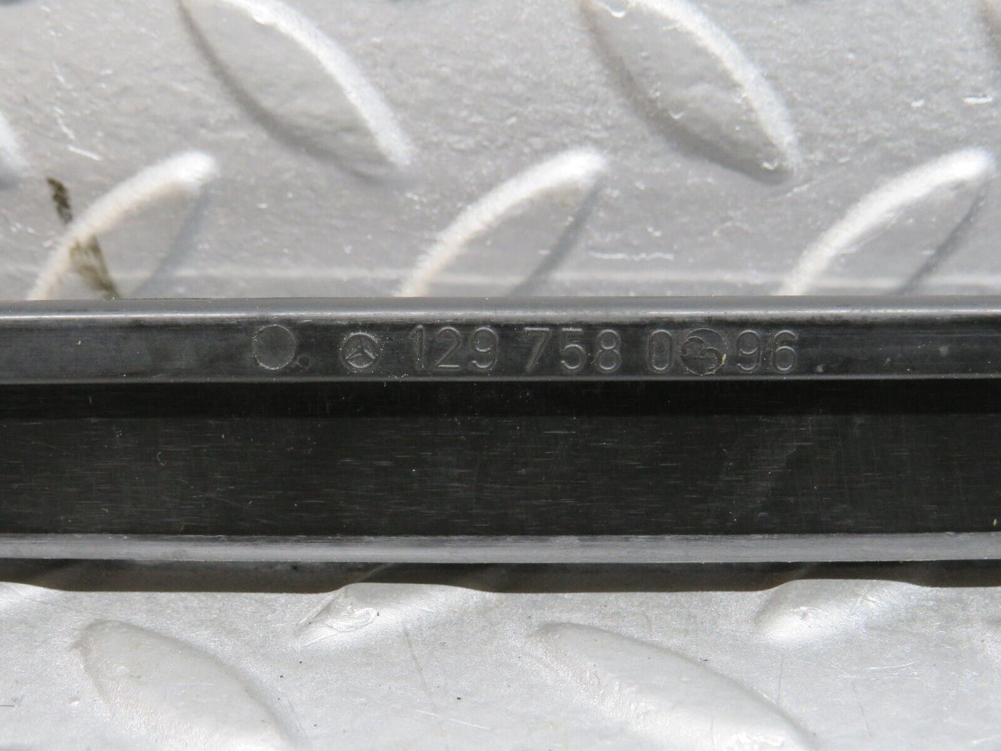 39658 Mercedes-Benz R129 320SL Coupe Trunk Lid Handle Trim 1297580396