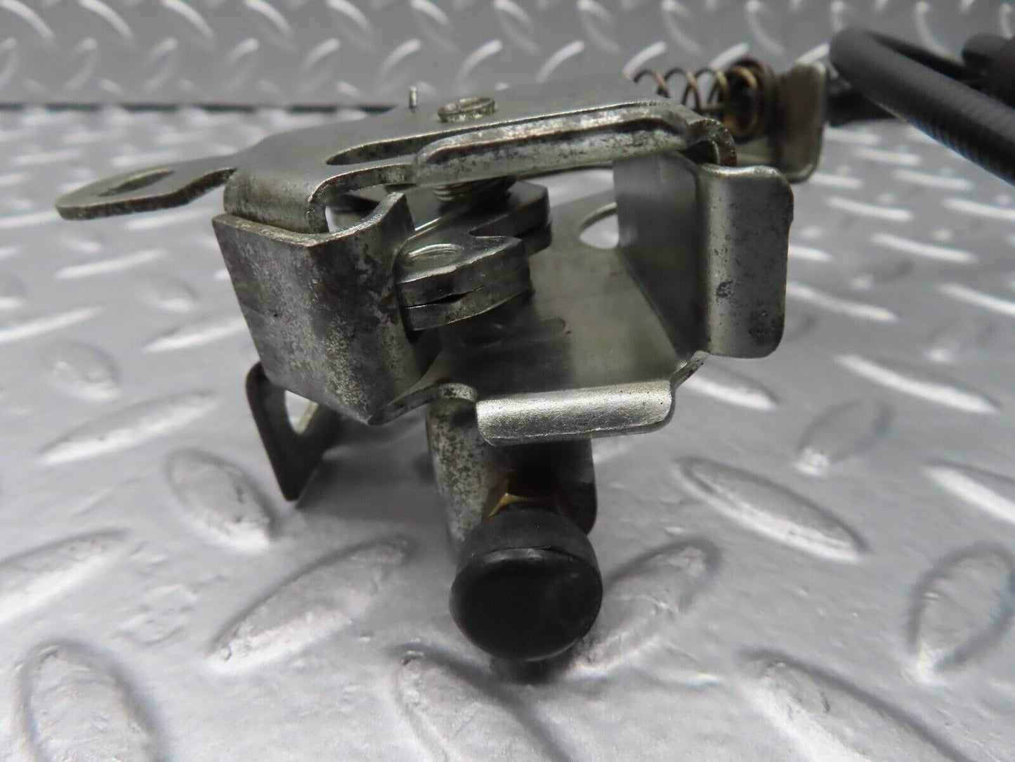 20745 Mercedes-Benz R107 450SL Coupe Soft Top Lock Mechanism With Cable Right Side