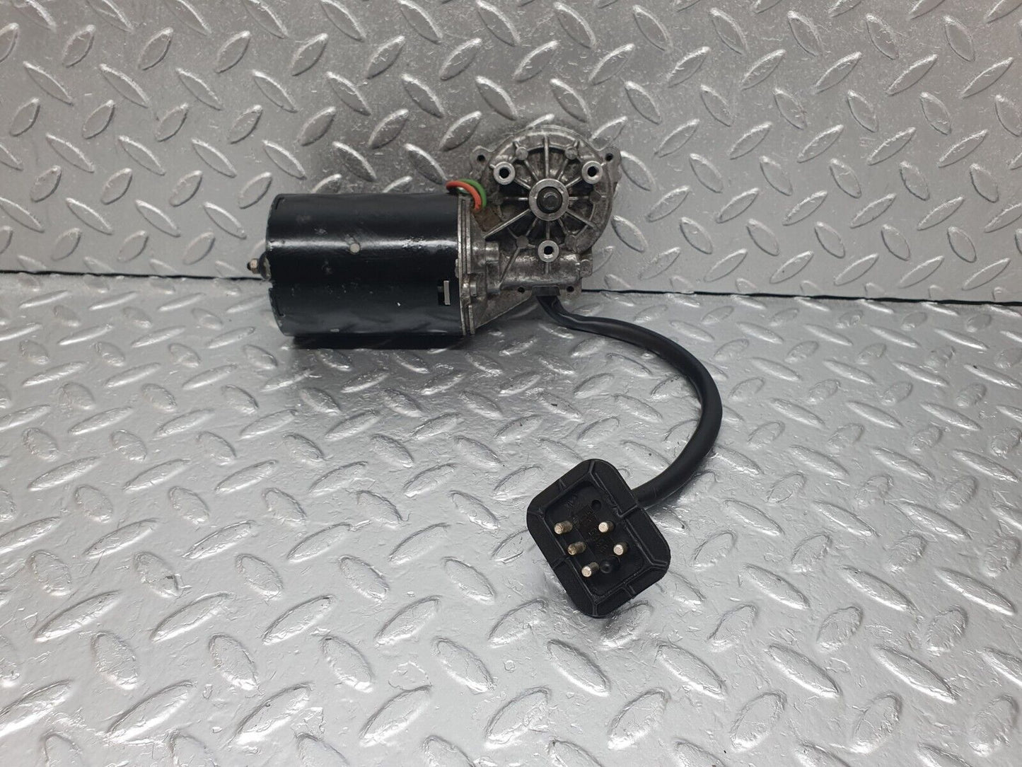 43943 Mercedes-Benz C123 230CE Coupe Wiper Motor Bosch 0390341077