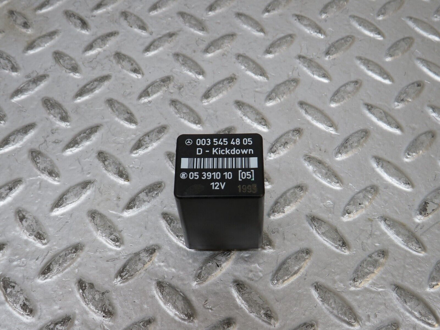 27547 Mercedes-Benz S124 300TE Wagon Kickdown Control Unit Relay 0035454805