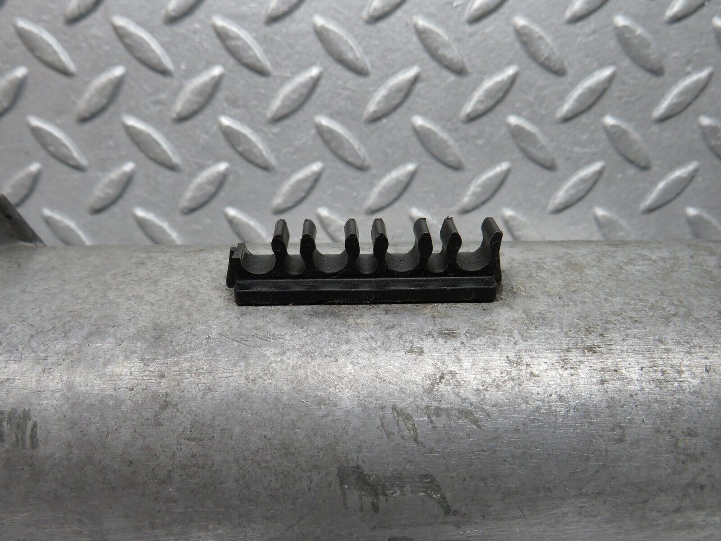 39894 Mercedes-Benz R107 350SL Coupe Cylinder Head Valve Cover Left 1160163205