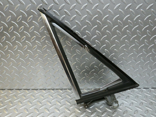 24585 Mercedes-Benz W108 Front Right Quarter Window