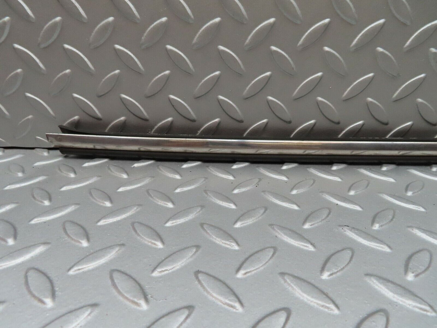 3490 Mercedes-Benz W108 280SE Centre Door Chrome Trim Rear Right