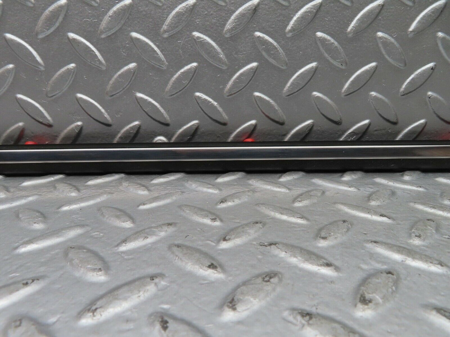 21100 Mercedes-Benz W123 230E Rear Right Door Centre Moulding Trim
