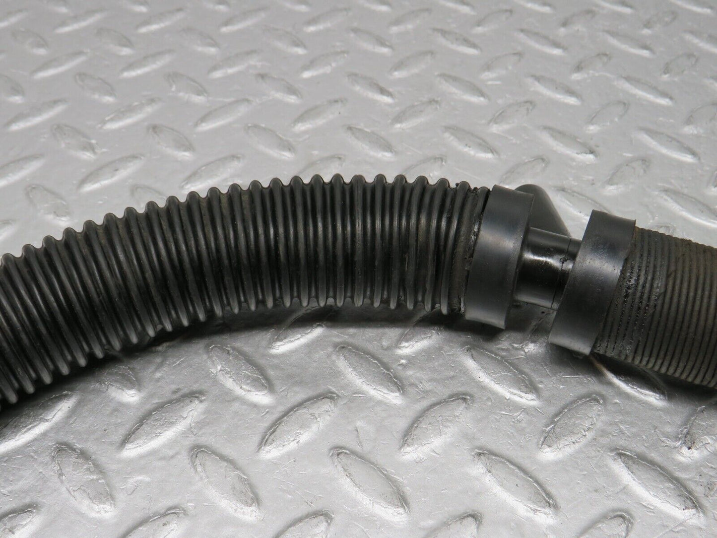 37578 Mercedes-Benz W109 300SEL Trunk Water Drain Hose Pipe