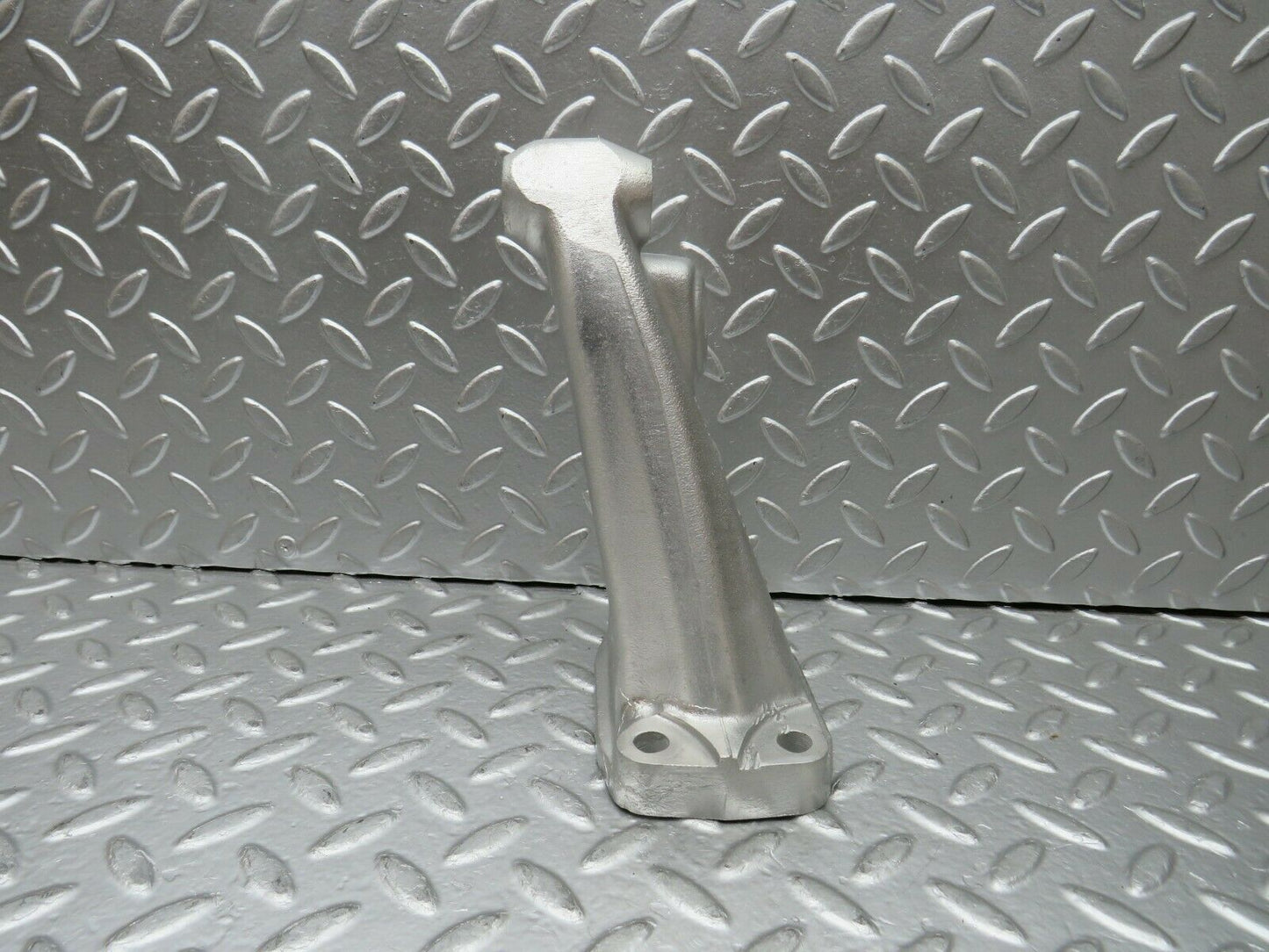 24110 Mercedes-Benz W123 280E Engine Mount Bracket 1232230304