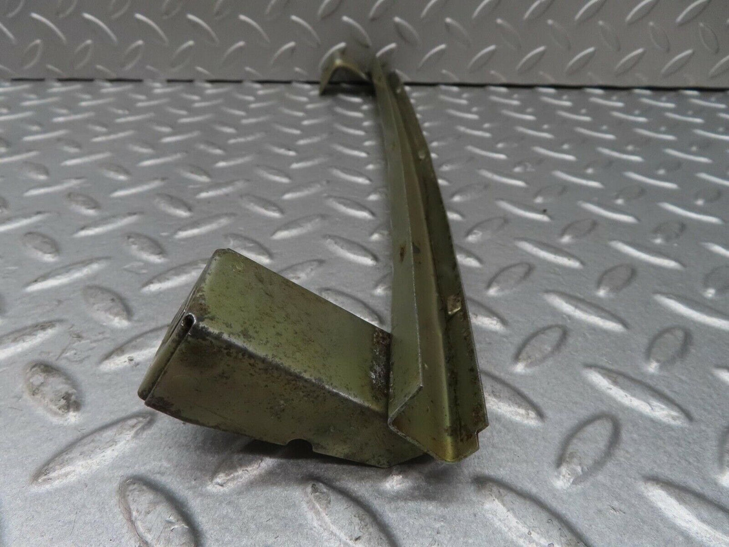 13634 Mercedes-Benz W123 200 Rear Right Window Channel