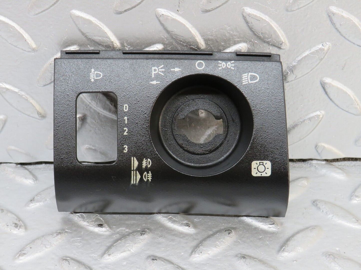 33314 Mercedes-Benz W202 C180 Headlight Switch Surround Cover 2026890380