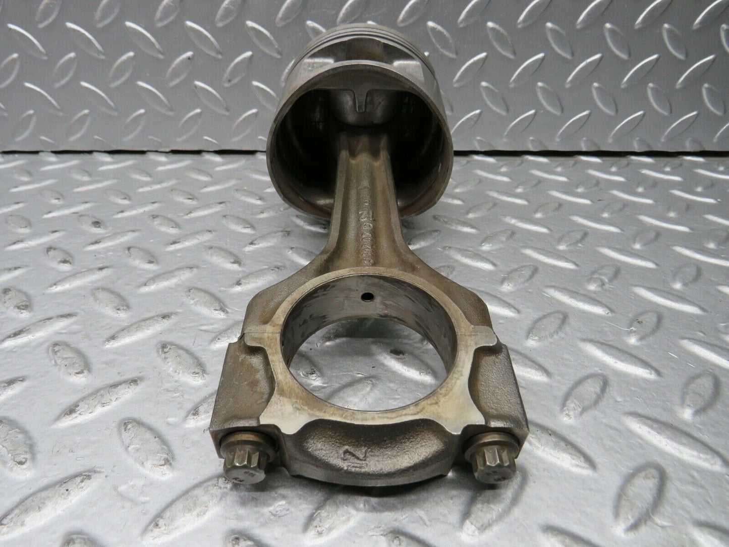 21748 Mercedes-Benz W126 300SE Piston With Connecting Rod 88.485 mm