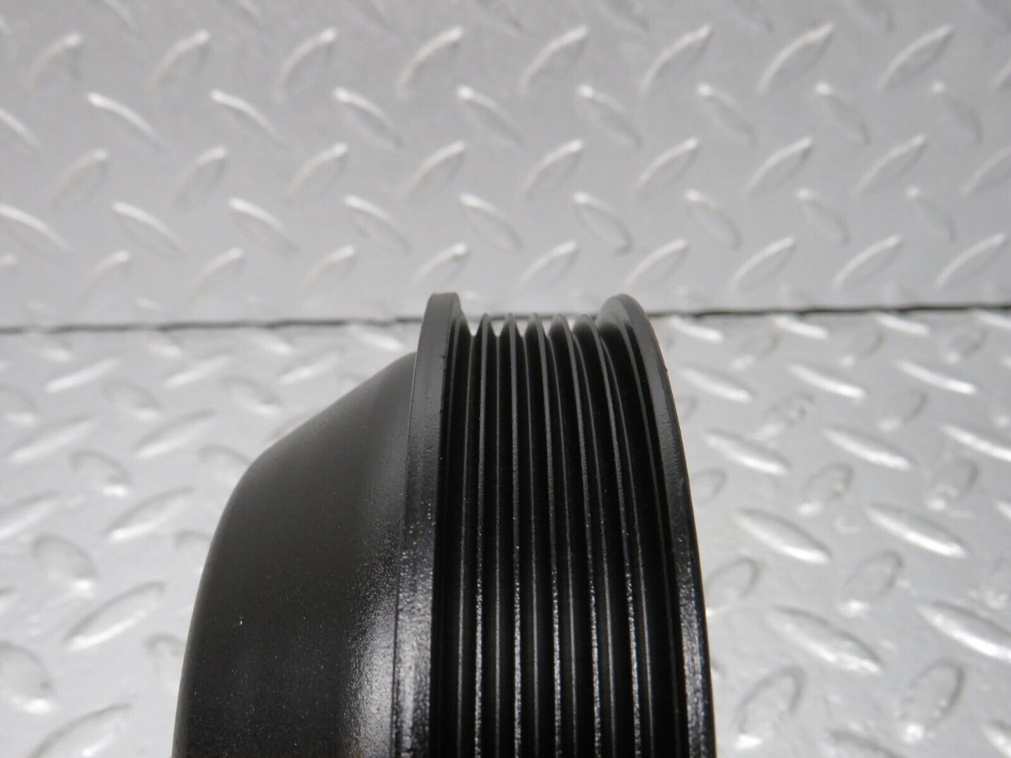39571 Mercedes-Benz R129 320SL Coupe Water Pump Pulley 1042300015