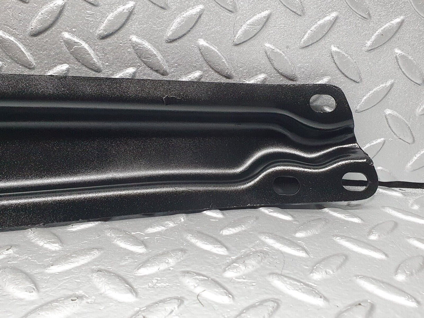 41199 Mercedes-Benz W126 300SE Engine Mount Bracket Support