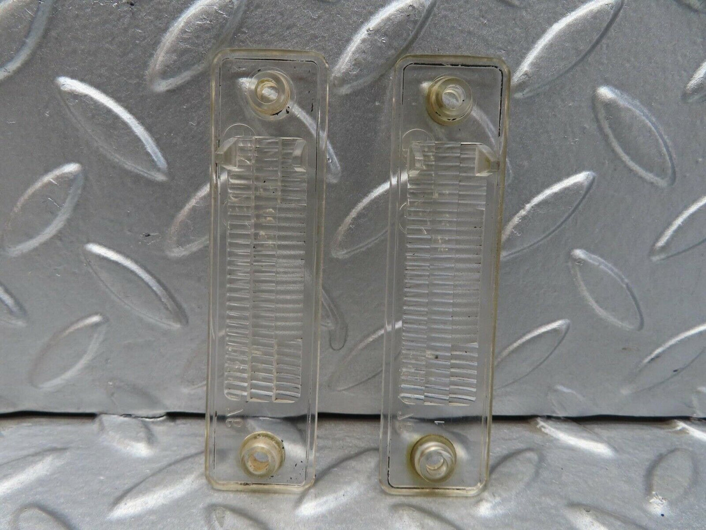 14141 Mercedes-Benz C107 280SLC number Plate Light Lenses