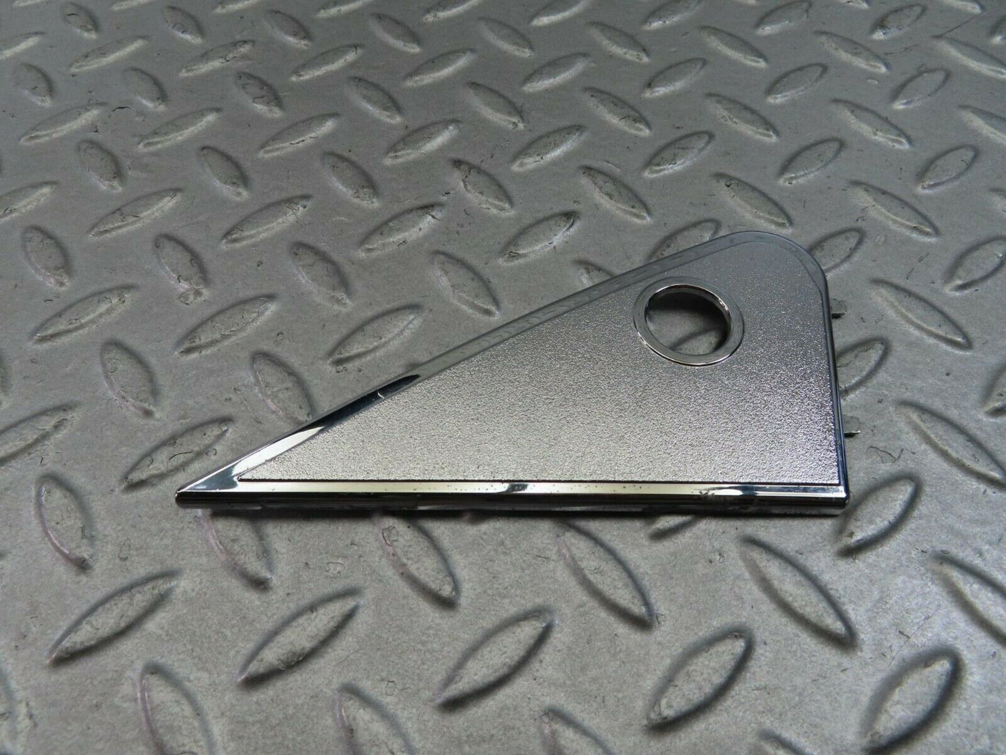 8145 Mercedes-Benz W123 Mirror Triangle Cover Left 1237250711
