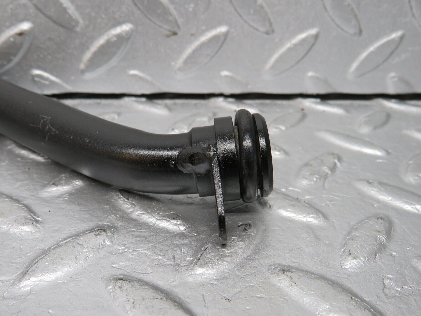 39581 Mercedes-Benz R129 320SL Coupe Coolant Pipe