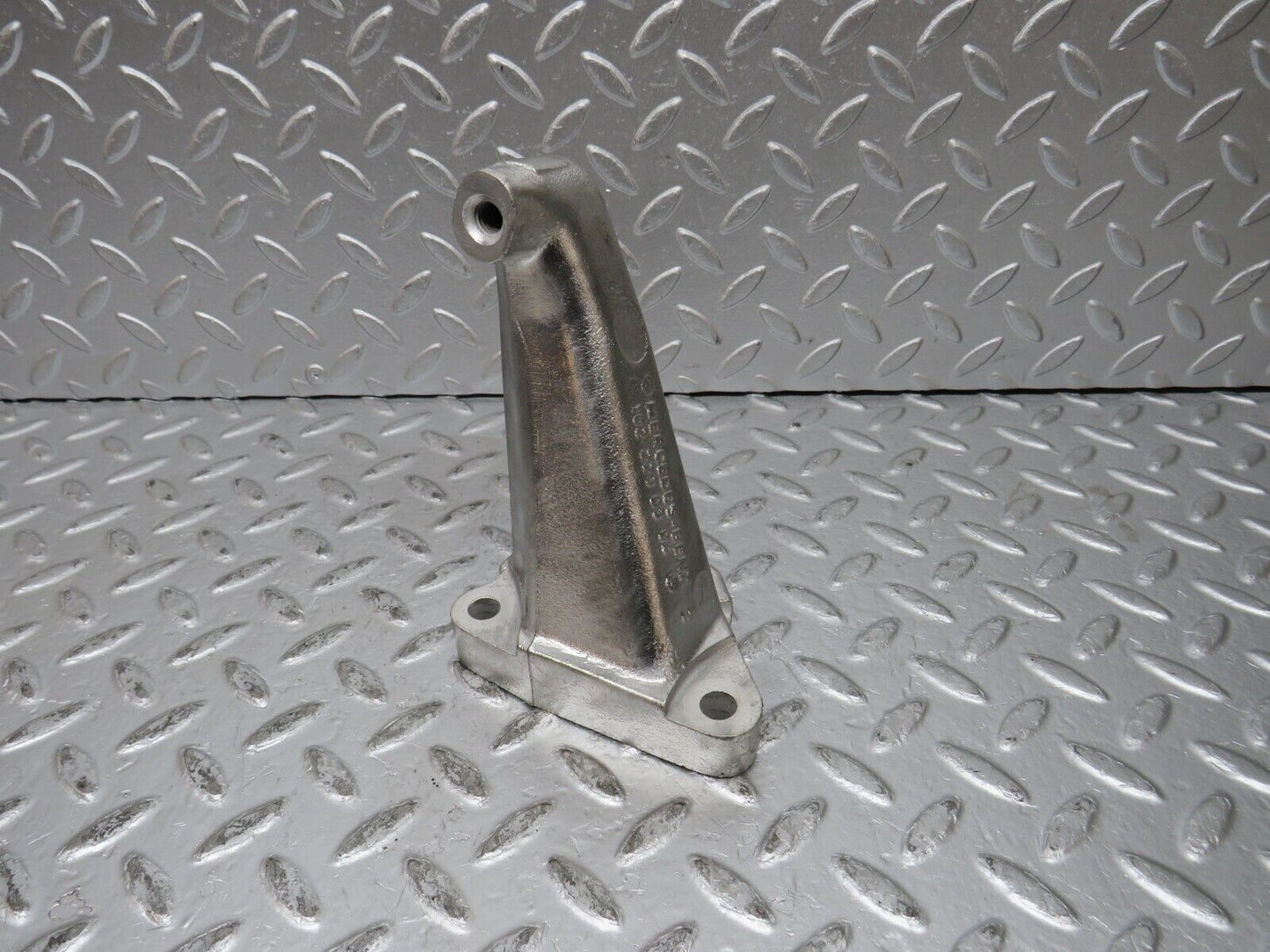 31974 Mercedes-Benz W123 230E Engine Mount Bracket Right Side 1022230504