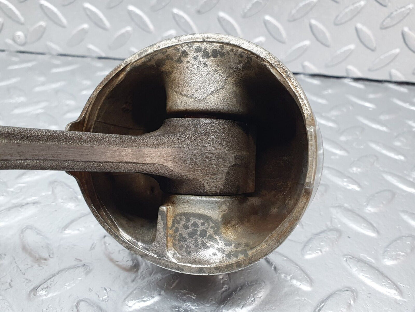 43776 Mercedes-Benz C126 380SEC Coupe Piston With Connecting Rod 88.010 11610