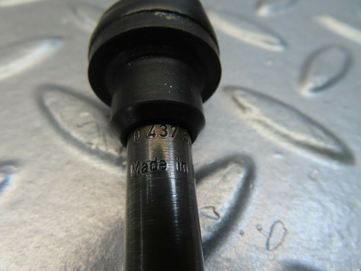 11477 Mercedes-Benz C123 230CE Coupe Fuel Injector Bosch 0437502010