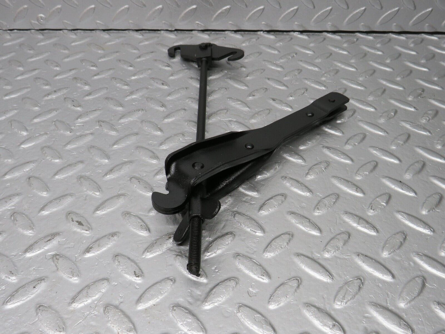 40416 Mercedes-Benz W110 230 Handbrake Adjusting Handbrake Regulator