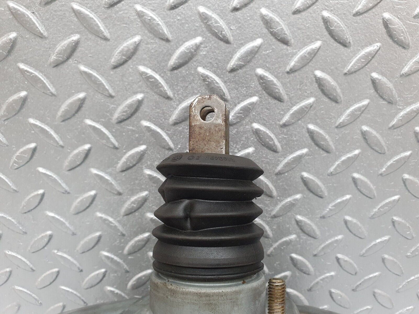 41971 Mercedes-Benz W202 C200 Brake Booster Lucas 0044305830