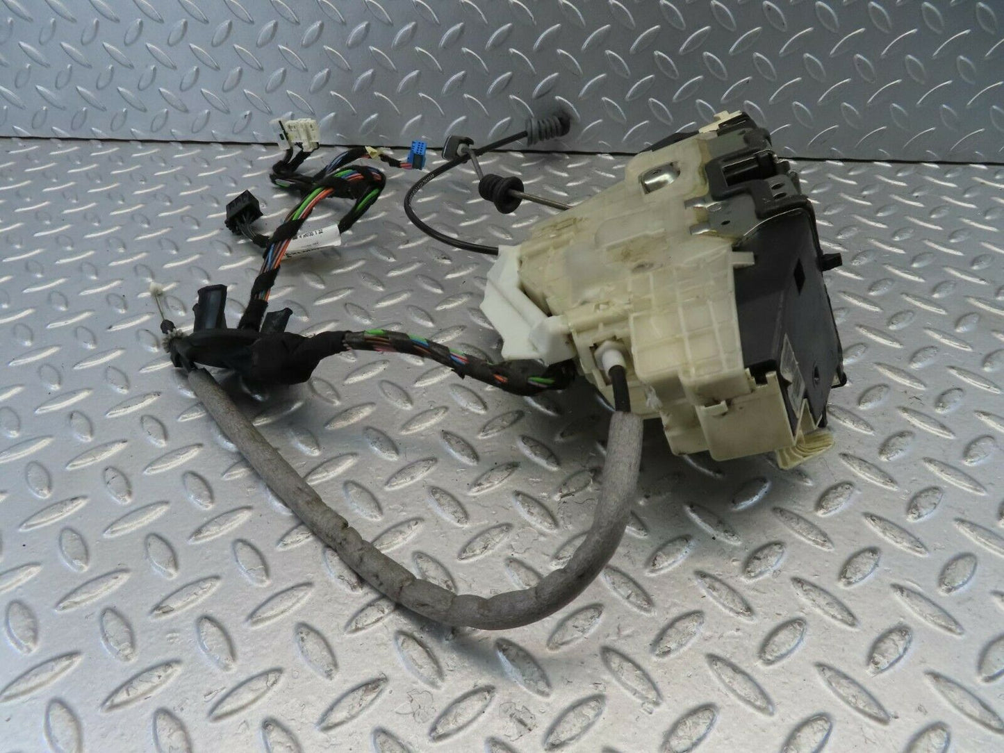 11179 Mercedes-Benz W221 S320 Rear Right Soft Close Door Lock 2217303035
