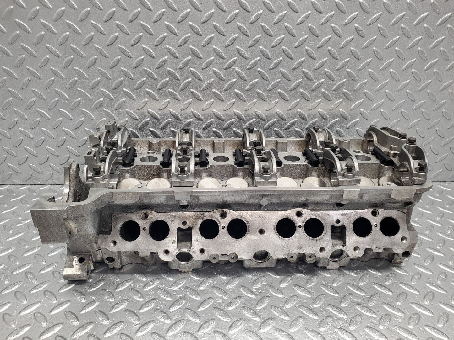 W140 cylinder head left side used OEM