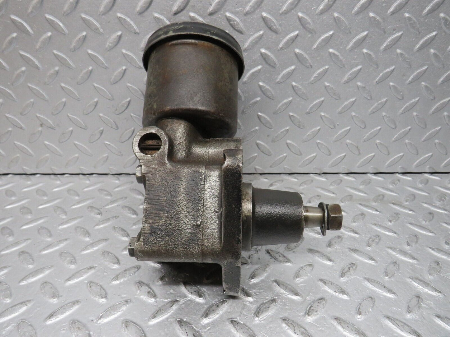 37650 Mercedes-Benz W109 300SEL Power Steering Pump Vickers