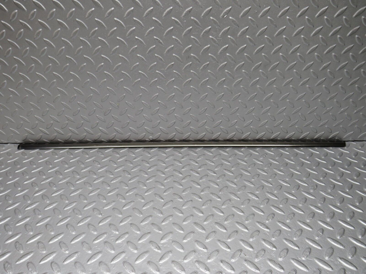 38523 Mercedes-Benz R129 280SL Coupe Right Door Window Moulding Trim