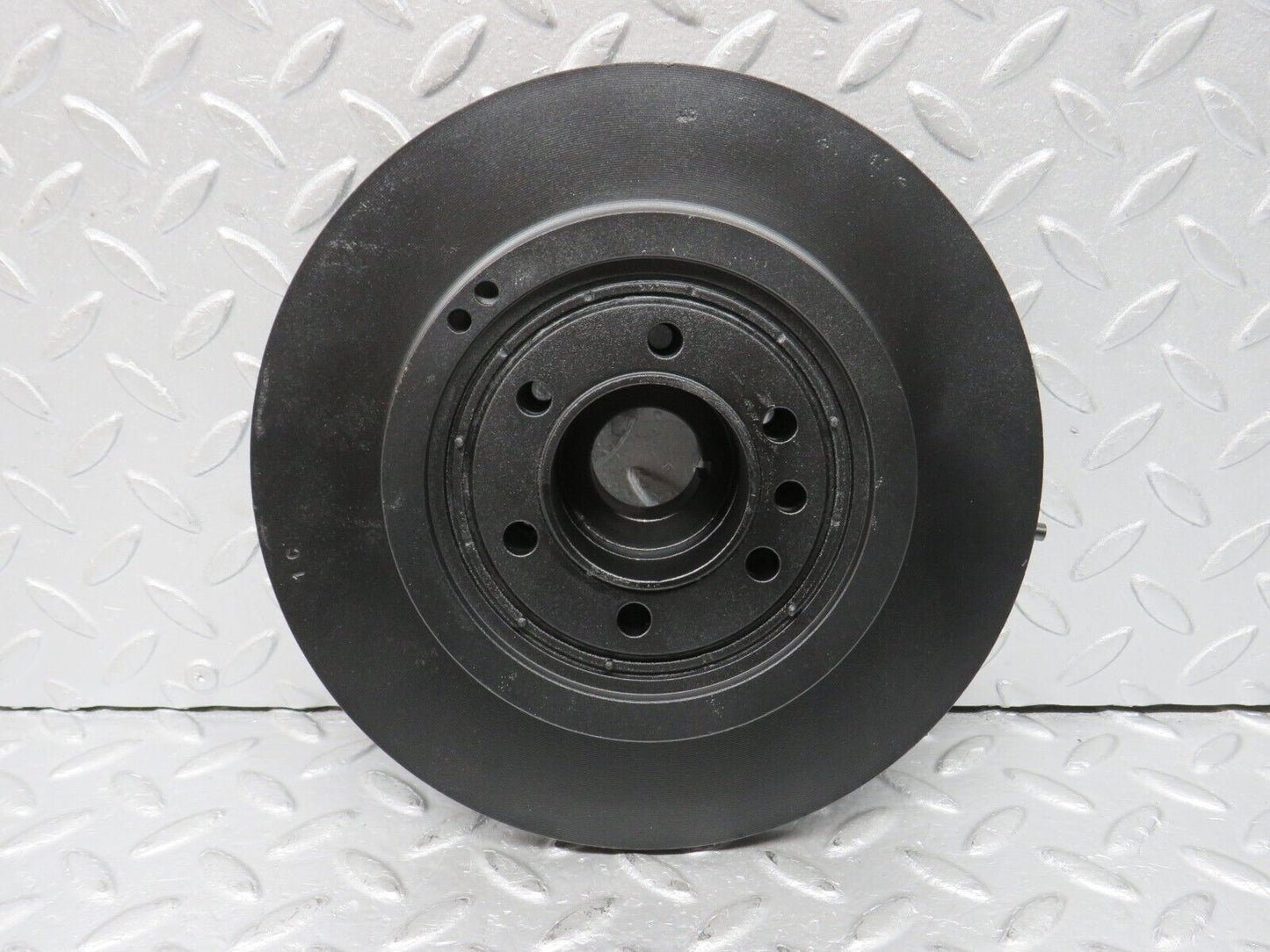 38130 Mercedes-Benz A124 320E Cabriolet Crankshaft Vibration Damper 1040301403
