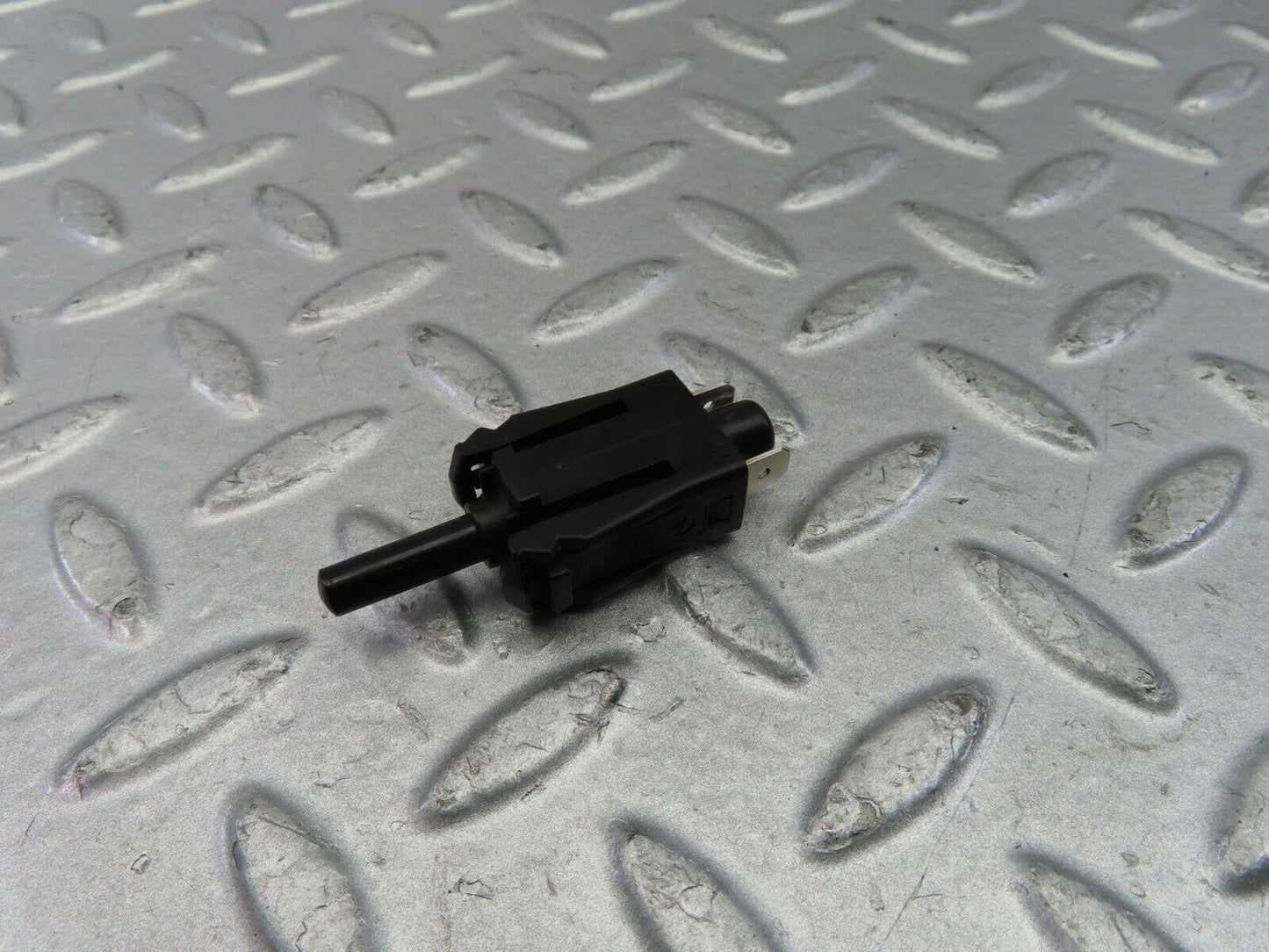 9333 Mercedes-Benz C124 300CE Coupe Door Contact Switch 0015458714