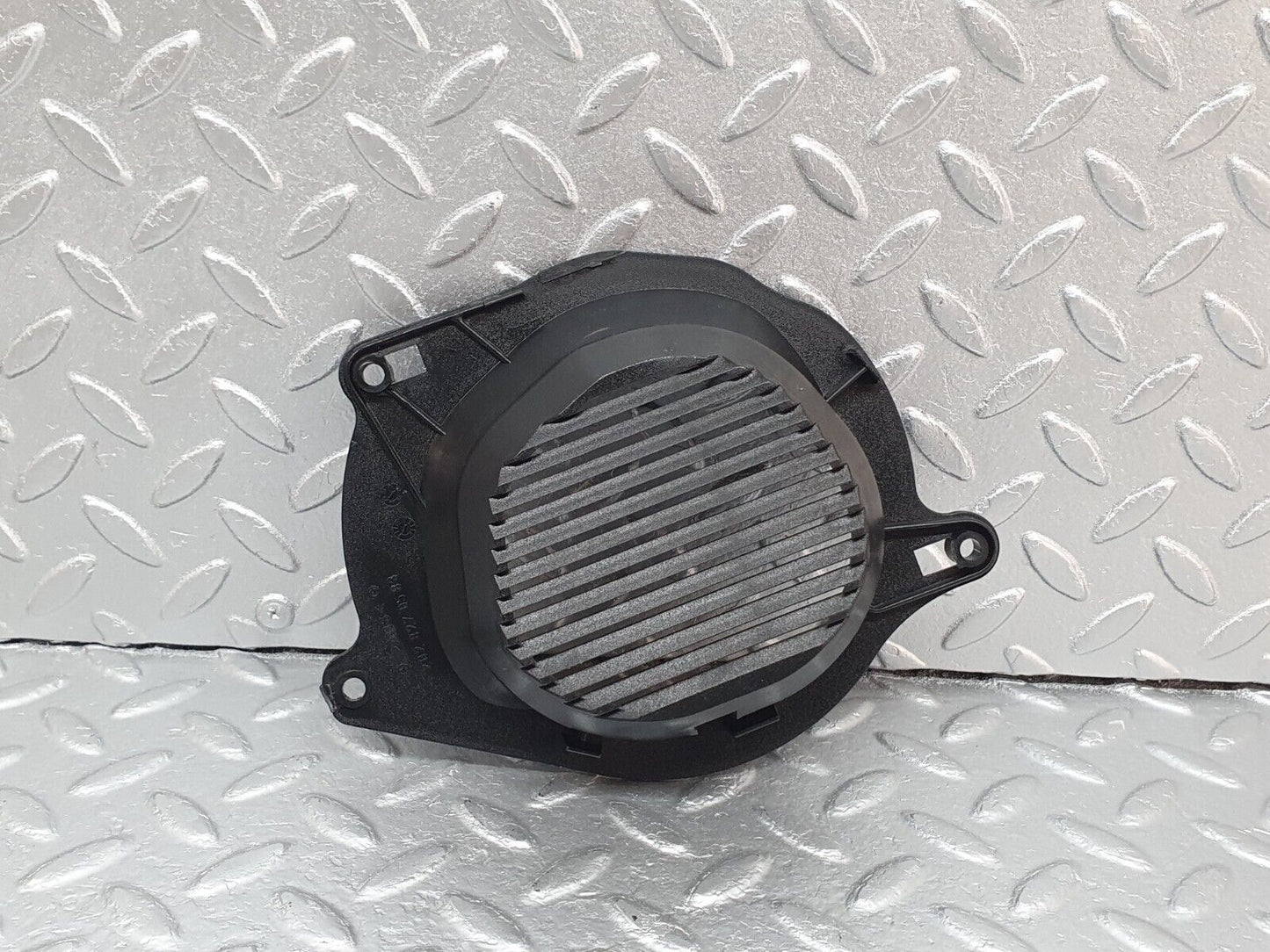 41745 Mercedes-Benz W202 C200 Front Left Door Speaker Cover 2028270583