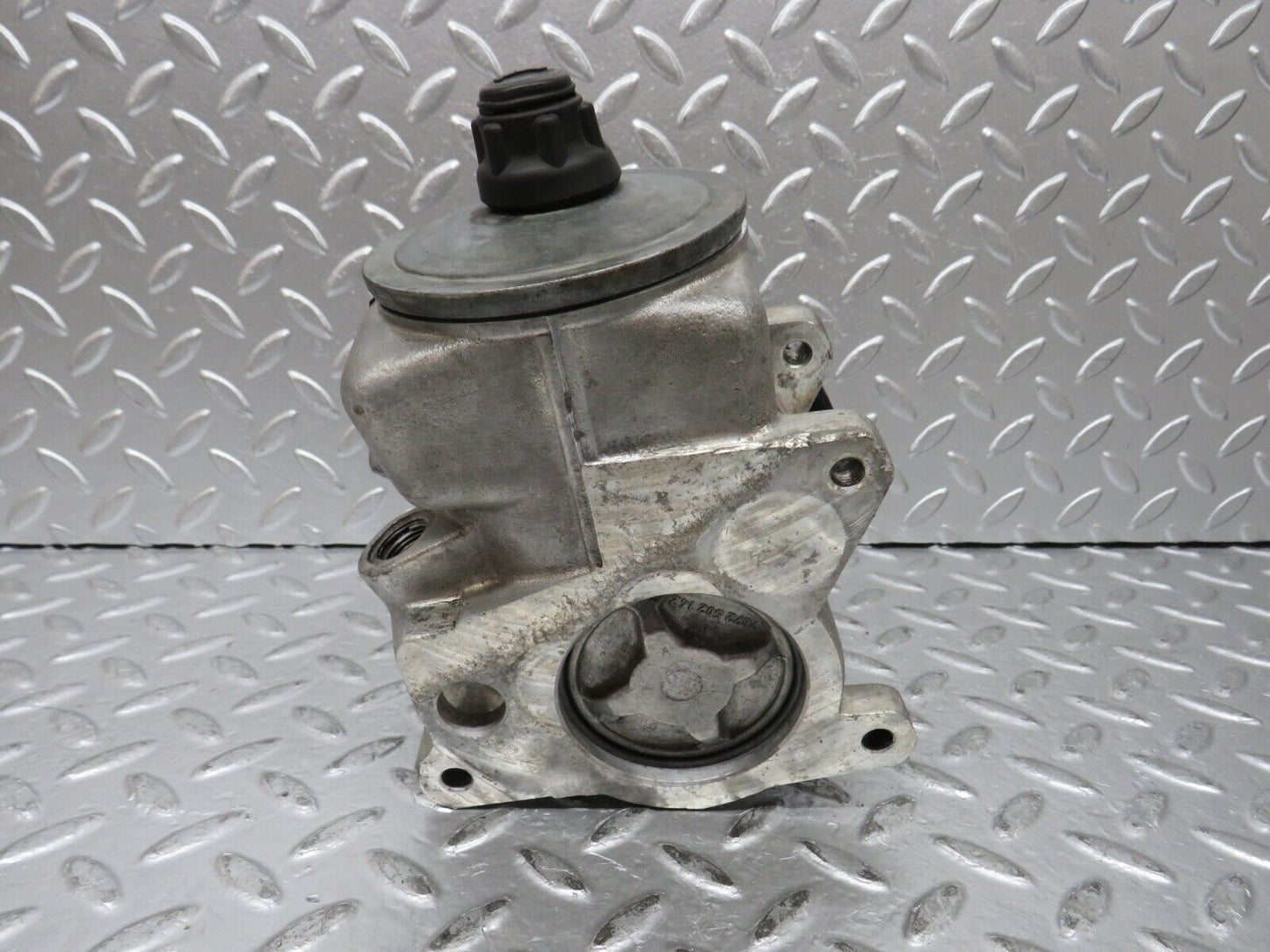 27186 Mercedes-Benz W123 280E Power Steering Pump 1264601380