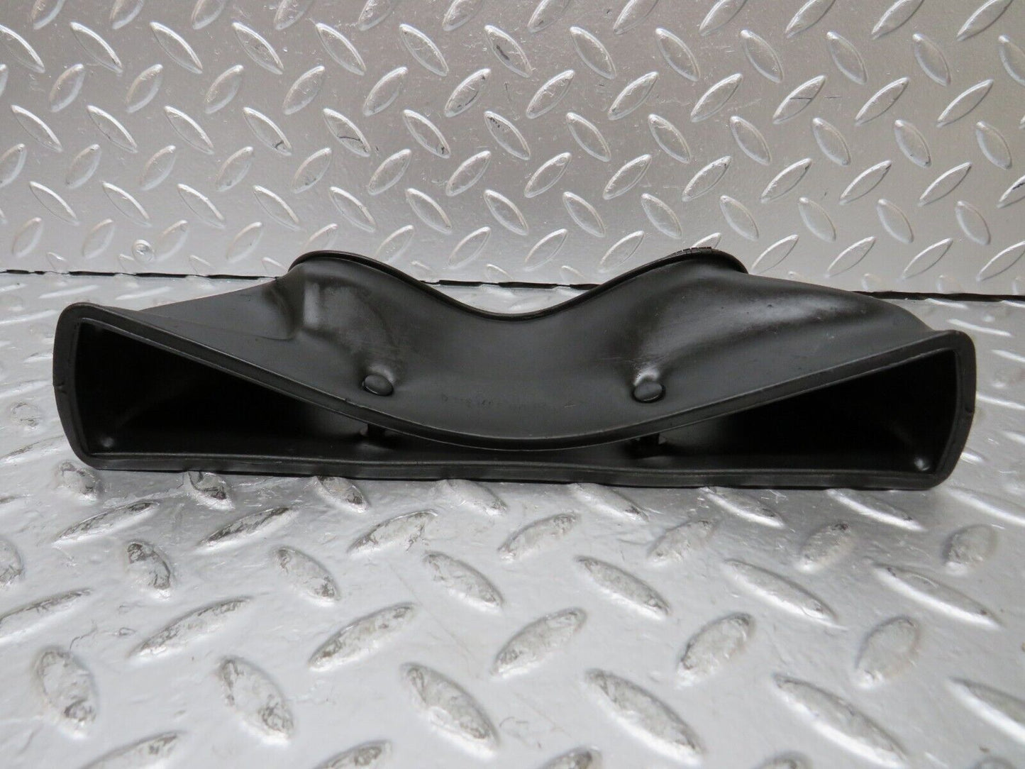 26185 Mercedes-Benz W116 450SE Heating Duct Rubber Ventilation 1168310088