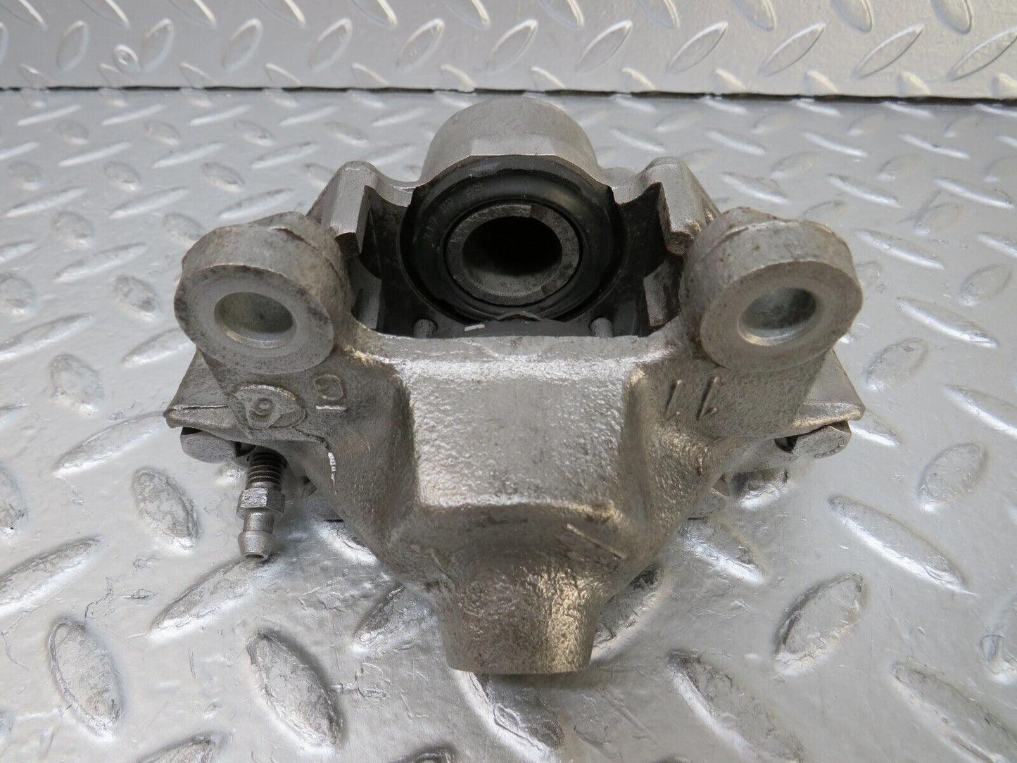 26696 Mercedes-Benz C124 220CE Coupe Rear Left Brake Caliper Ate 11