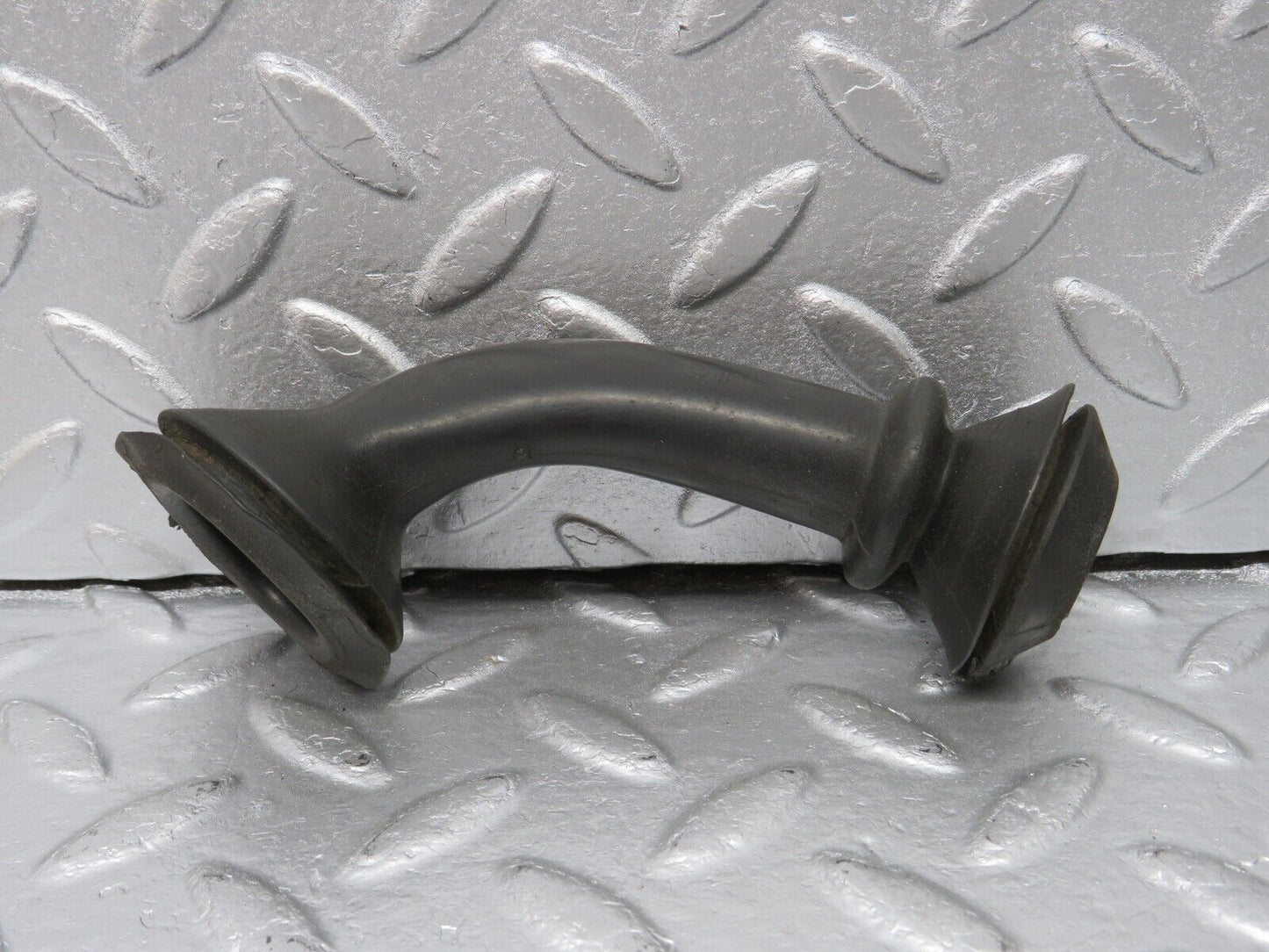 40331 Mercedes-Benz W110 230 Right Rubber Grommet Headlamp Cable 1105460085