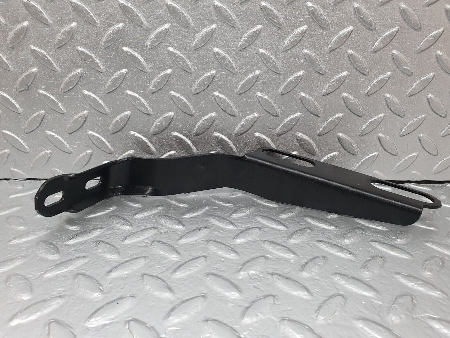 42063 Mercedes-Benz W202 C200 Exhaust Holder Bracket 2104926241