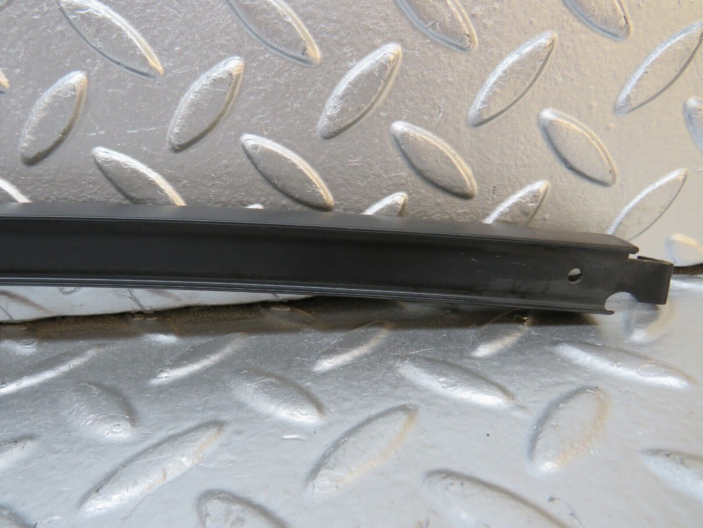 31211 Mercedes-Benz S124 220TE Wagon Rear Left Door Window Channel
