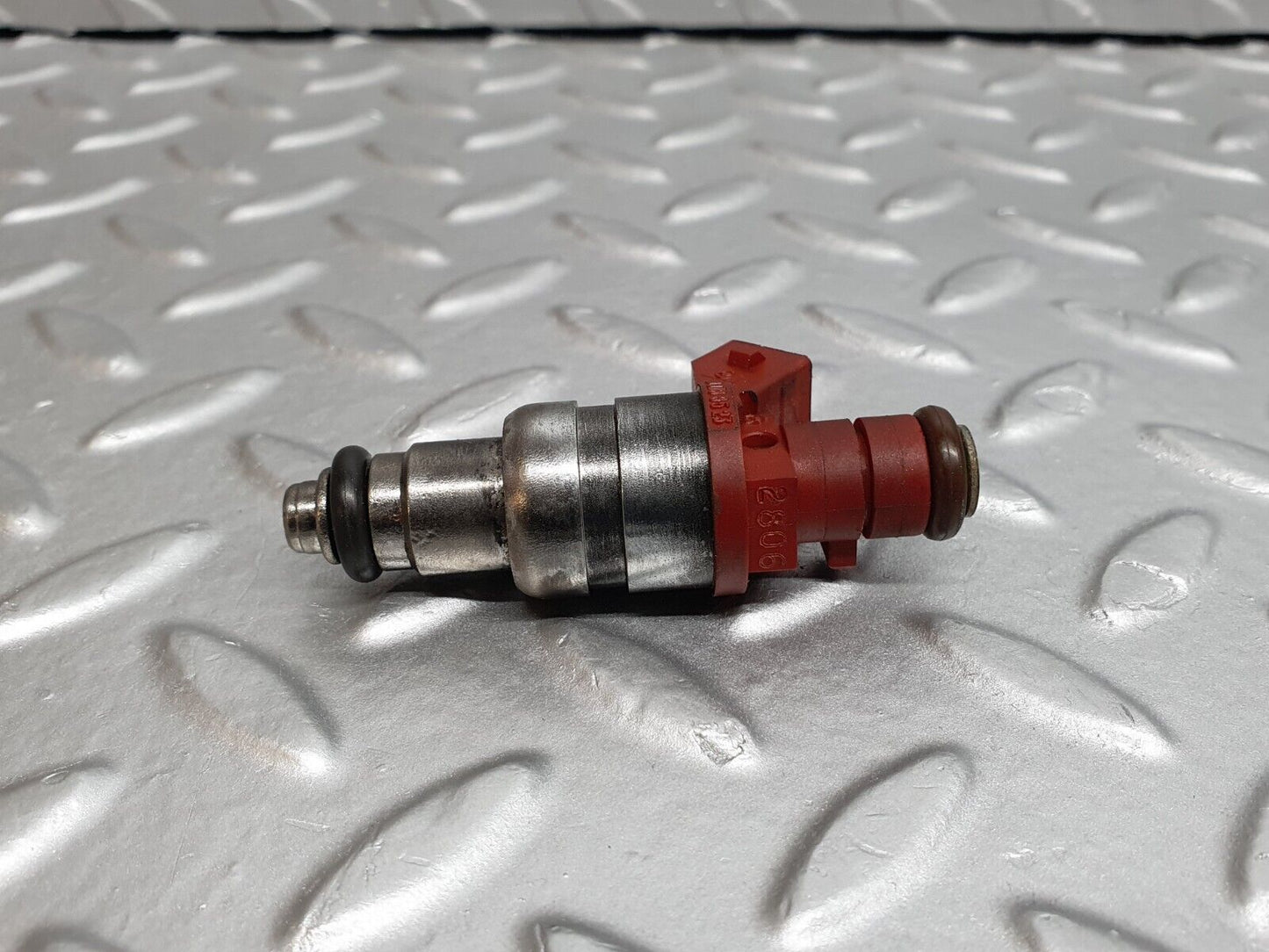42058 Mercedes-Benz W202 C200 Fuel Injector Siemens 0000788523