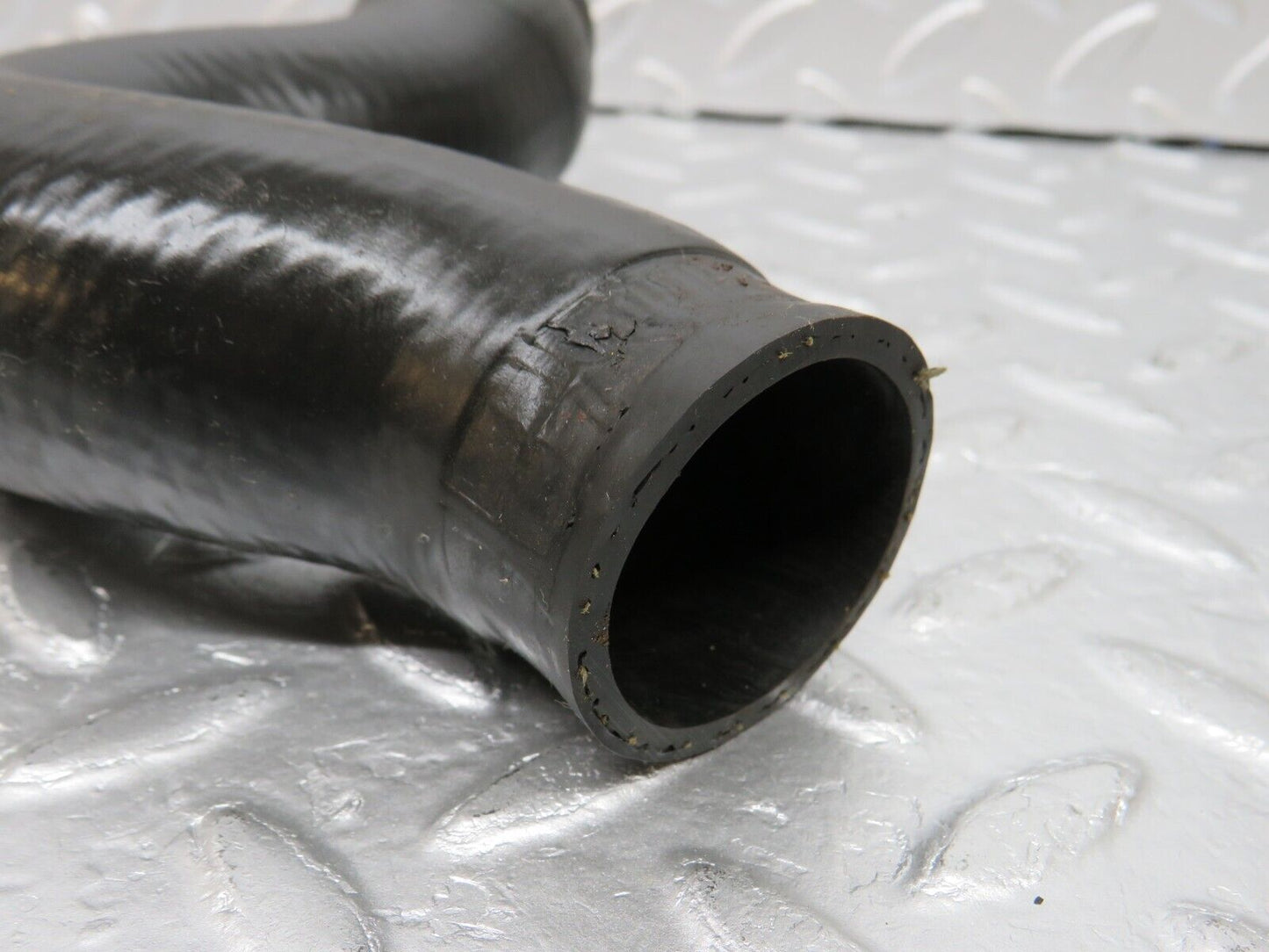 34091 Mercedes-Benz W124 260E Radiator Hose Pipe 1245012382