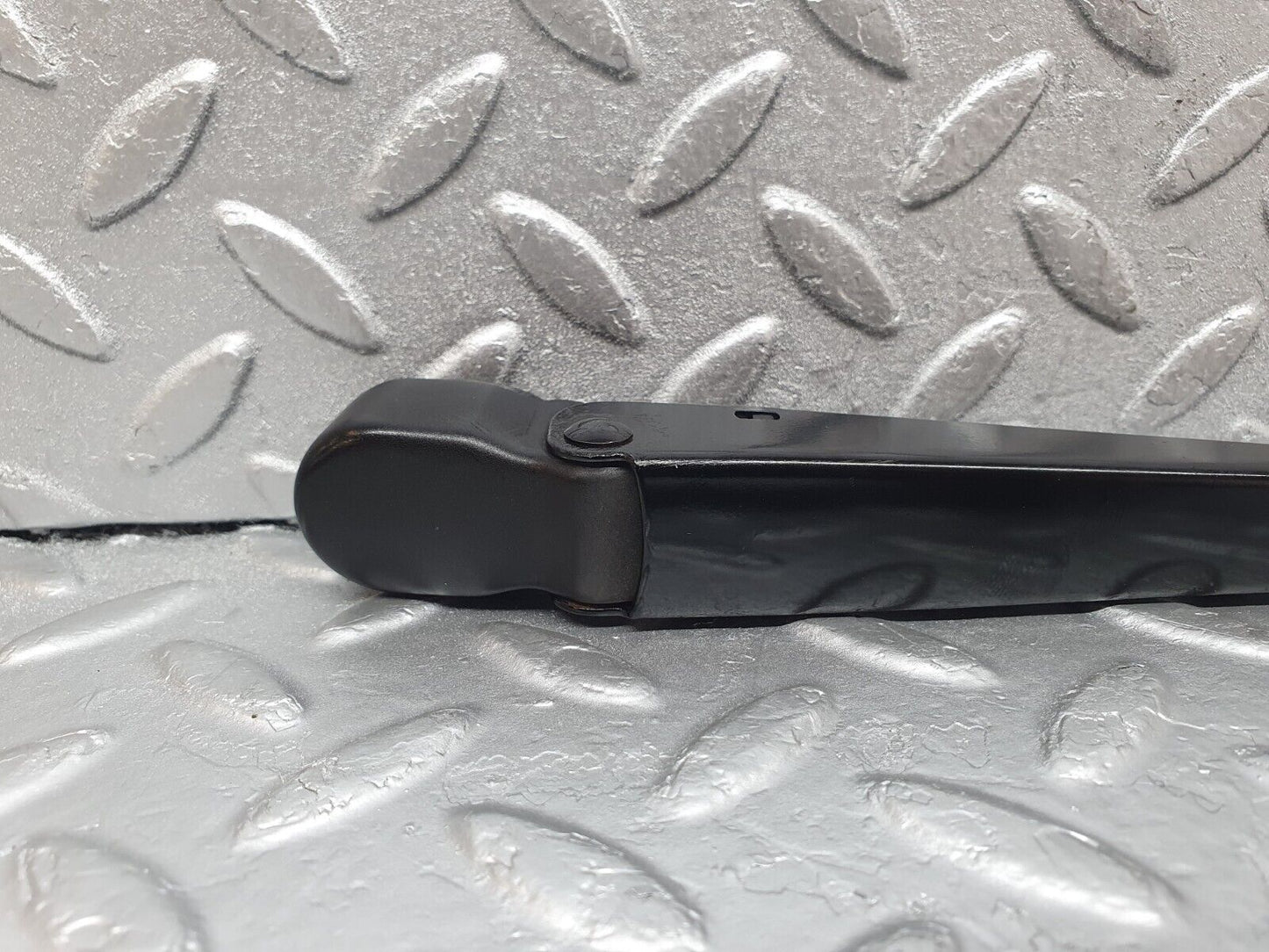43983 Mercedes-Benz C123 230CE Coupe Wiper Arm Bosch Left Side