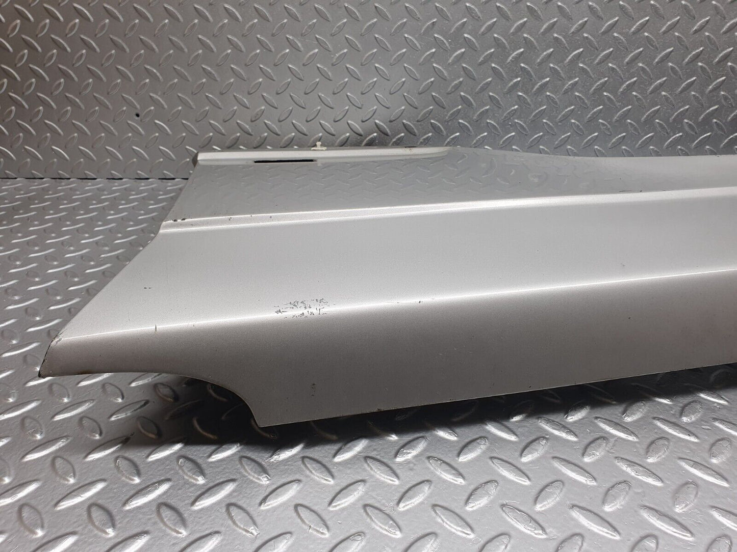 42876 Mercedes-Benz W201 190 2.0L Front Left Wing Fender