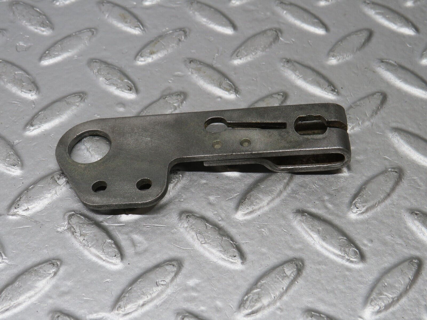 39317 Mercedes-Benz R107 500SL Automatic Gearbox Linkage Bracket