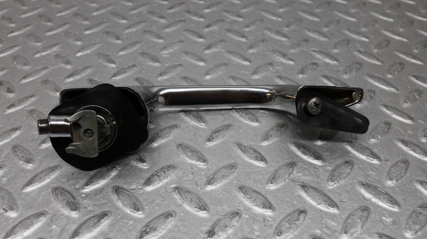 37276 Mercedes-Benz W109 300SEL Front Left Door Handle No Key 1087661301