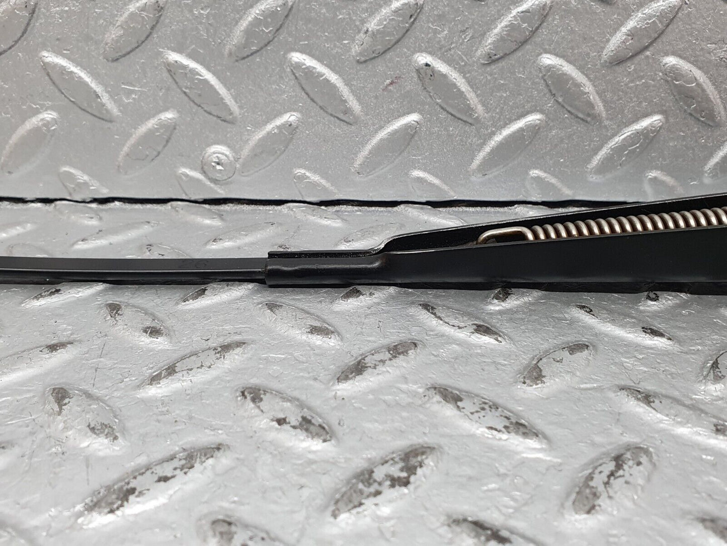 41208 Mercedes-Benz W126 300SE Windscreen Wiper Arm Right Side