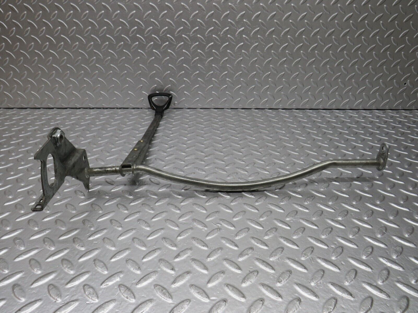 33202 Mercedes-Benz C107 R107 Front Right Seat Sliding Adjust Handle