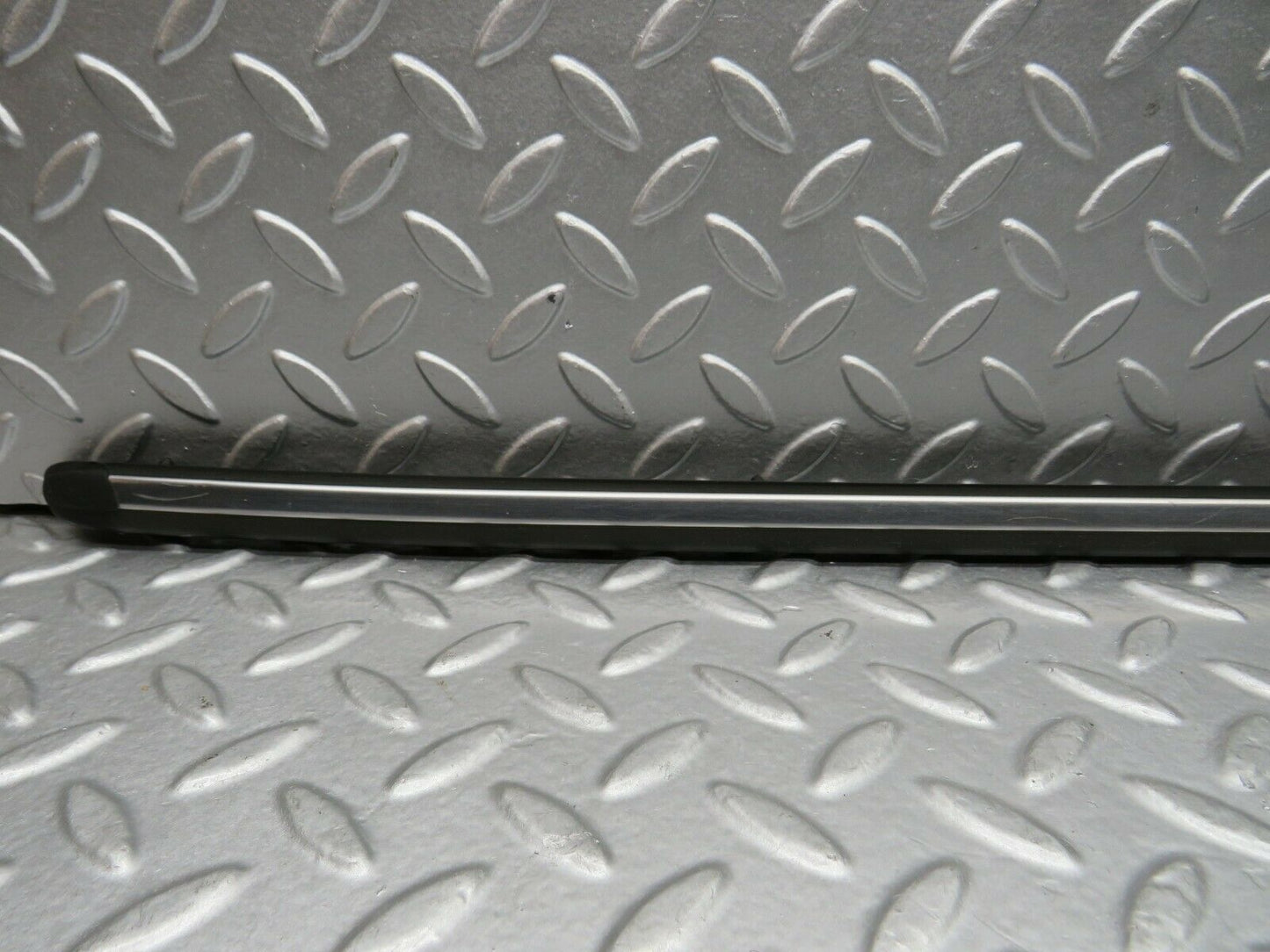 22023 Mercedes-Benz S123 280TE Front Left Fender Wing Centre Moulding Trim