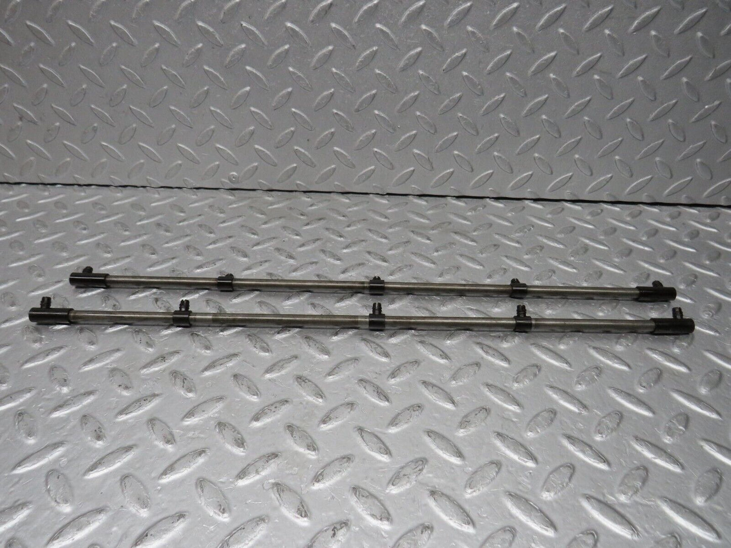 37649 Mercedes-Benz W109 300SEL Camshaft Oil Tube