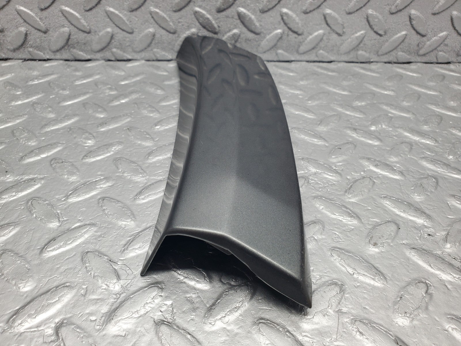 W201 Baby Benz front right fender wing moulding used OEM